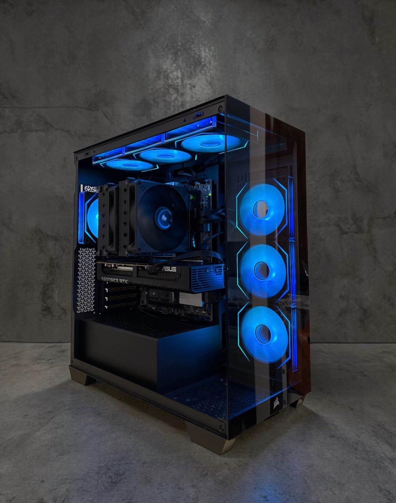 RTX 5080 / RYZEN 9 9950X3D GAMING PC