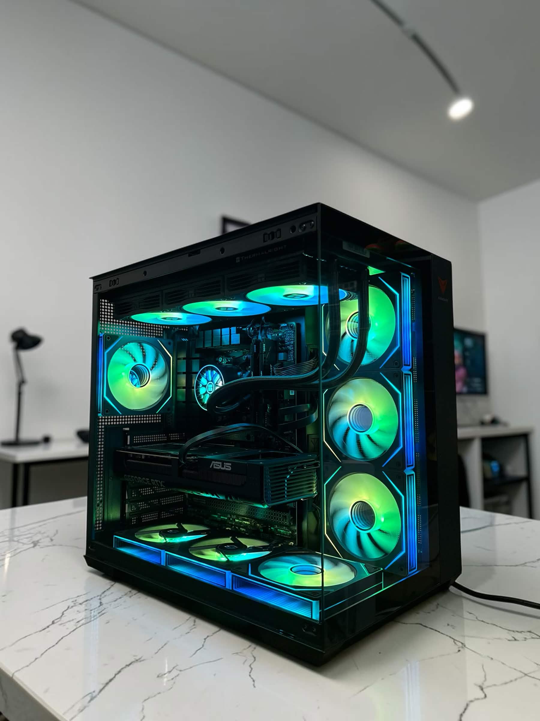 RTX 5070 - 7800X3D GAMING PC